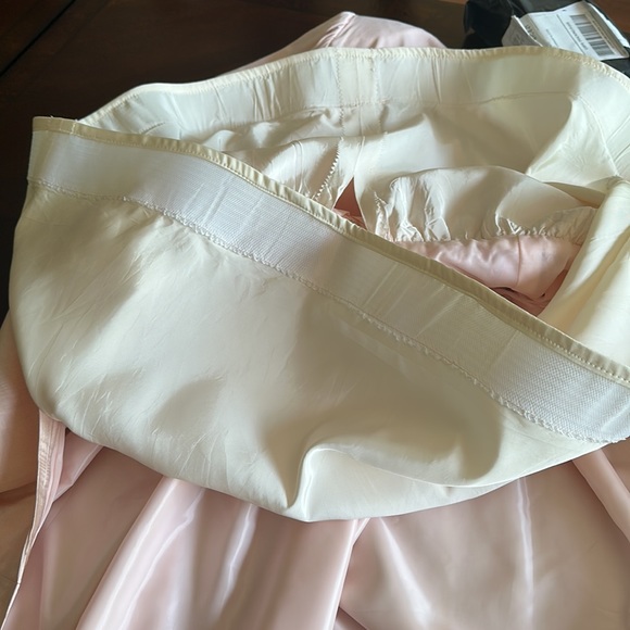 Gorgeous lady M no. Providence RI pink dress with large bow - Picture 11 of 11